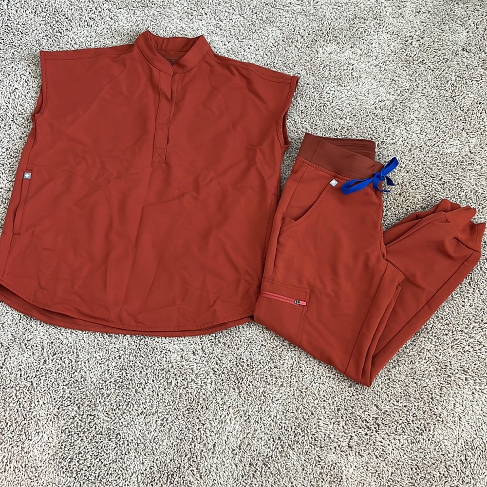 FIGS SCRUBS